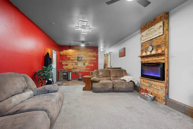 $649,900 | 250 Alpine Drive, Shawano, WI 54166