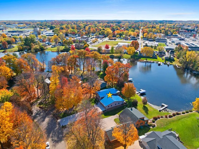 $649,900 | 250 Alpine Drive, Shawano, WI 54166