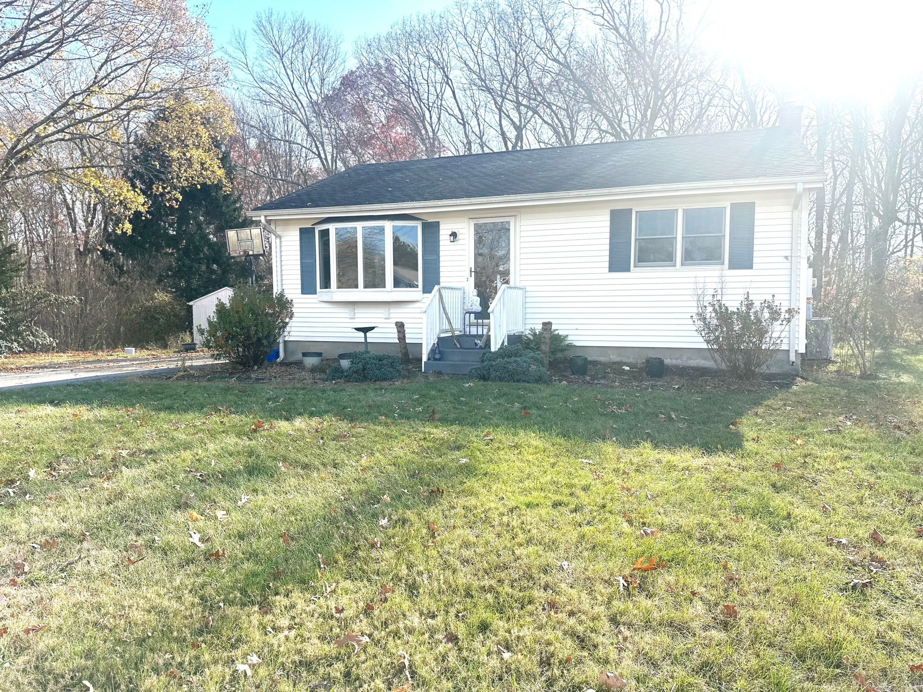 39 MacKenzie Road Waterford, CT 06385 - Photo 1 of 1