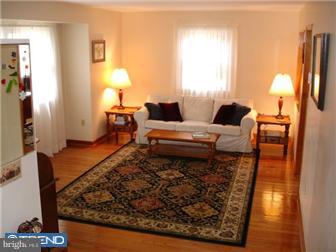 712 Chapel Road Cinnaminson, NJ 08077 - Photo 2 of 12