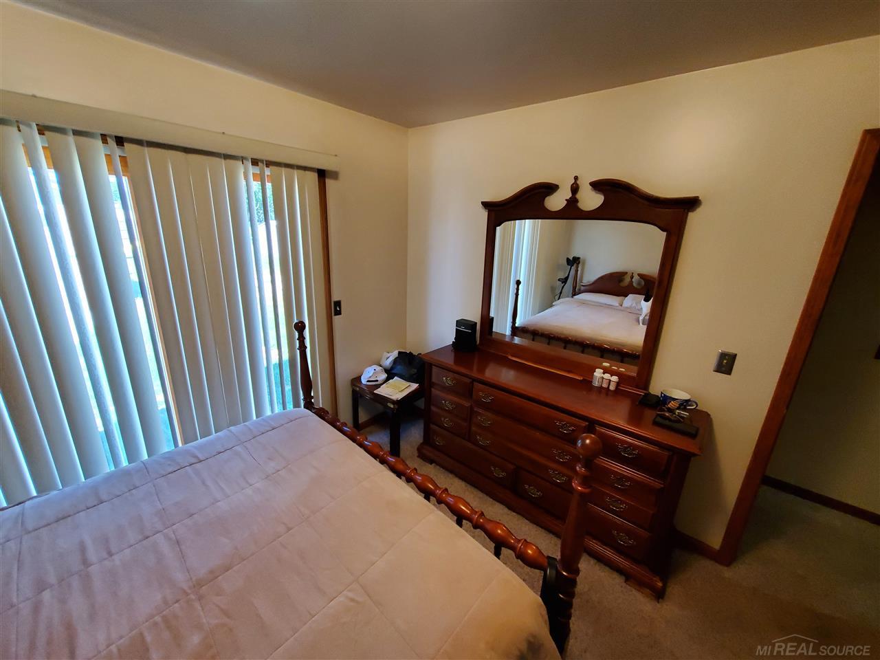 49441 Fuller Road New Baltimore, MI 48051 - Photo 16 of 18 50080038-17.JPG
