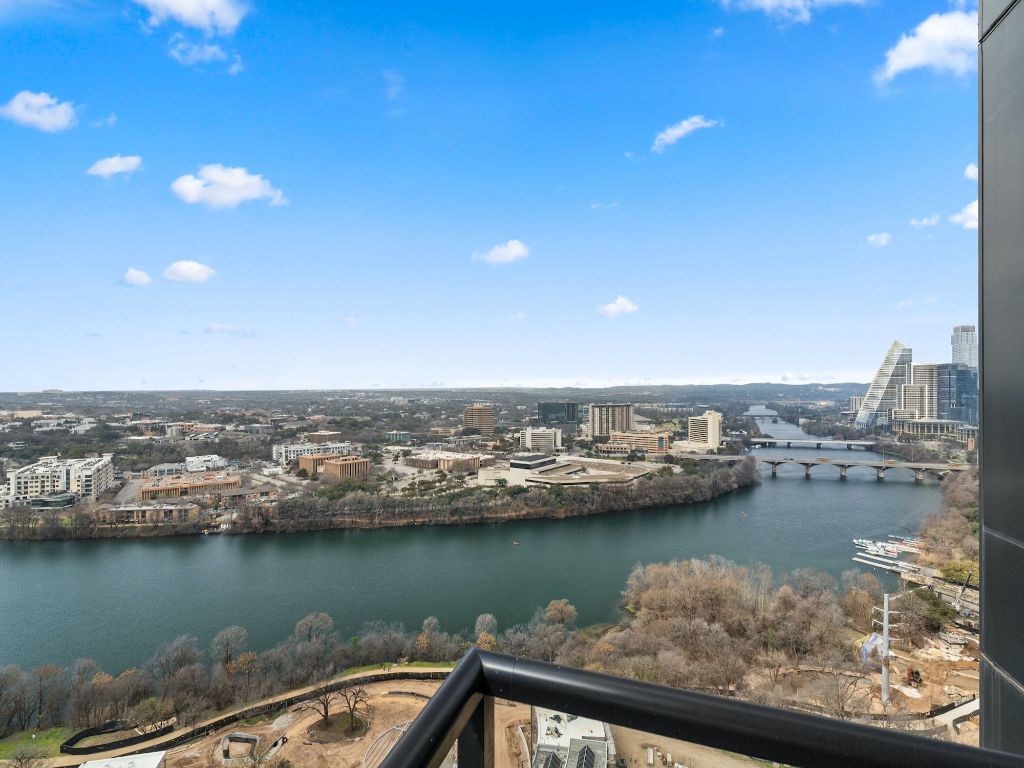 70 Rainey Street, Unit 2301 Austin, TX 78701 - Photo 18 of 40 a view of a city