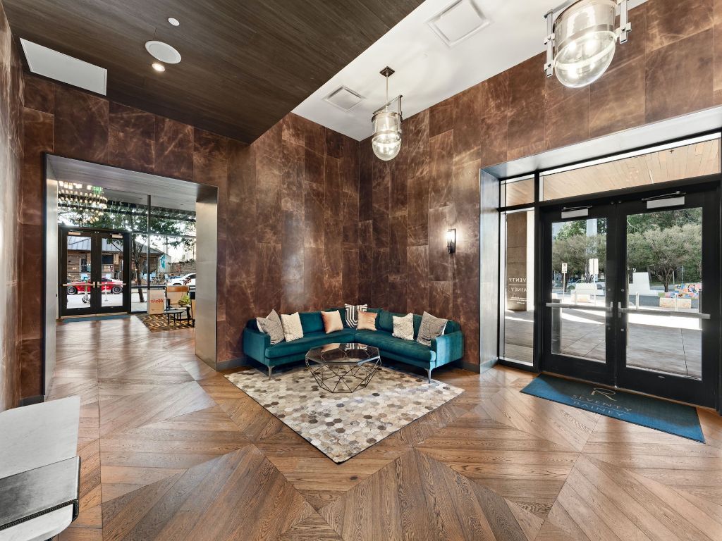 70 Rainey Street, Unit 2301 Austin, TX 78701 - Photo 31 of 40 a living room with couch