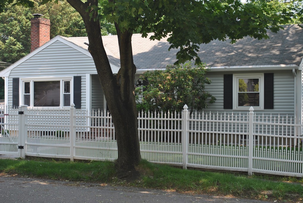 42 Longhill Road Lynn, MA 01904 - Photo 1 of 30 Gallery Image 1