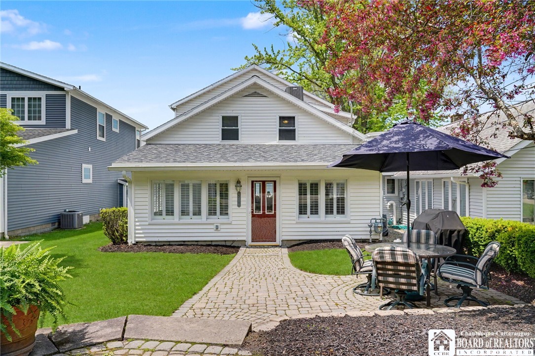 4 bedroom 4, Bath, Chautauqua lake Year-round Cott