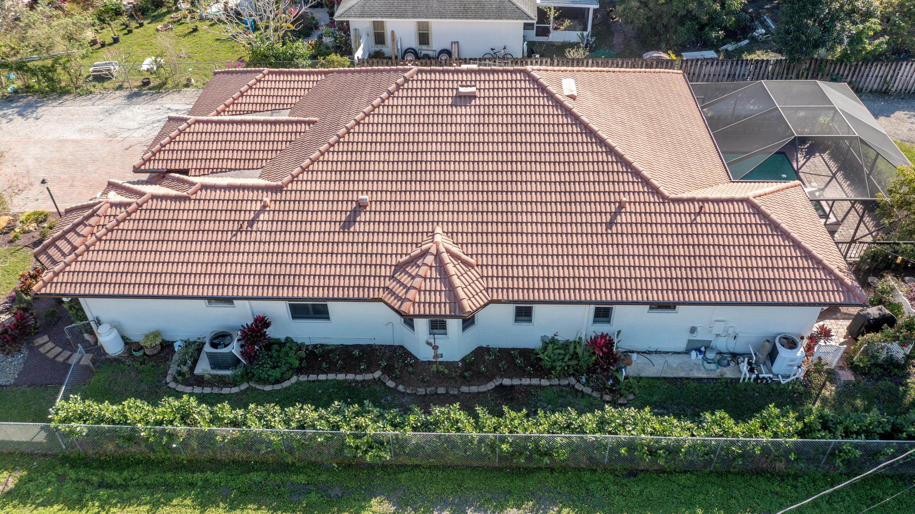 5587 1st Road Lake Worth, FL 33467 - Photo 32 of 50 035_North side of home