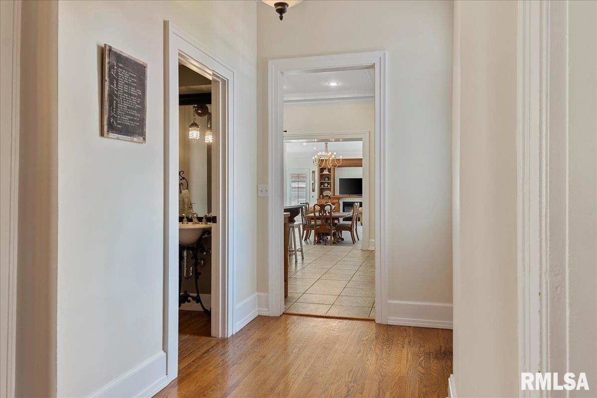 1136 West State Street Jacksonville, IL 62650 - Photo 51 of 97