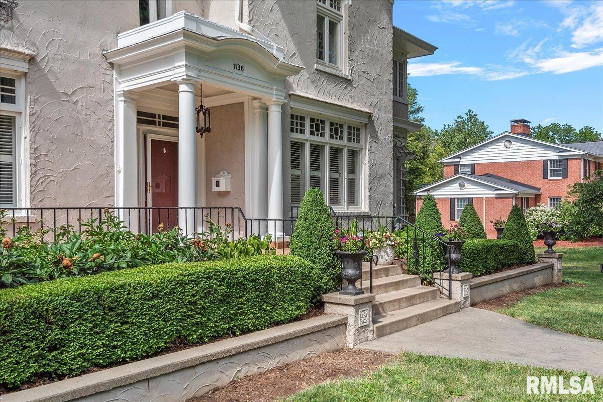 1136 West State Street Jacksonville, IL 62650 - Photo 8 of 97