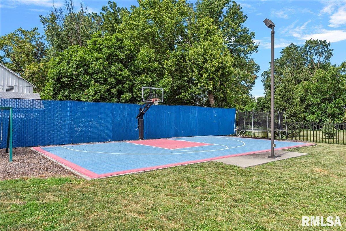 1136 West State Street Jacksonville, IL 62650 - Photo 84 of 97