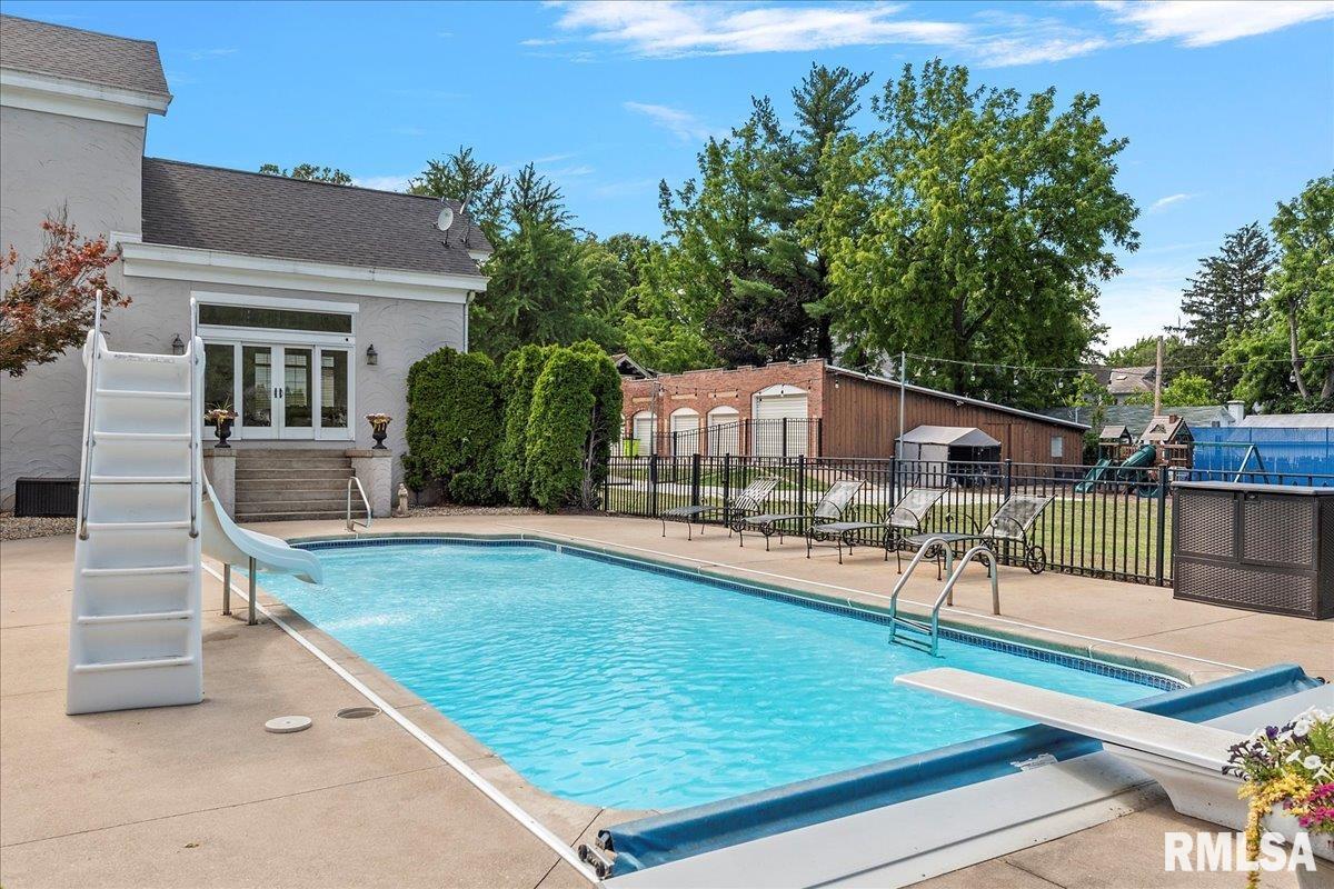 1136 West State Street Jacksonville, IL 62650 - Photo 86 of 97