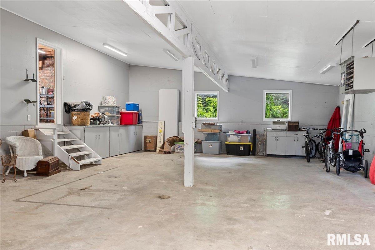 1136 West State Street Jacksonville, IL 62650 - Photo 88 of 97