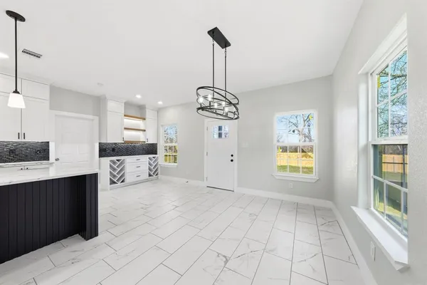 $254,900 | 1202 North Breckenridge Street, Ennis, TX 75119