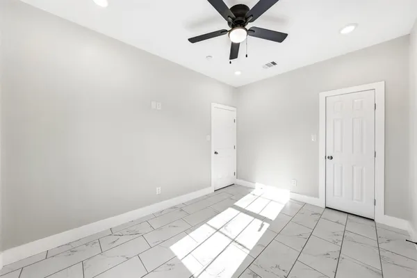 $254,900 | 1202 North Breckenridge Street, Ennis, TX 75119