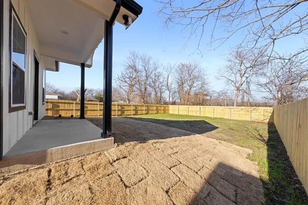 $254,900 | 1202 North Breckenridge Street, Ennis, TX 75119