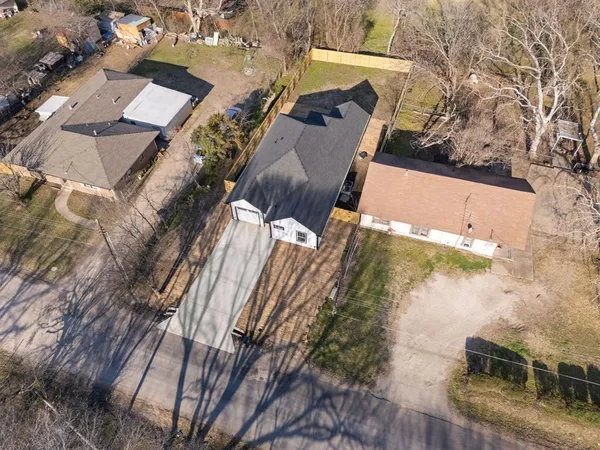 $254,900 | 1202 North Breckenridge Street, Ennis, TX 75119