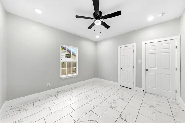 $254,900 | 1202 North Breckenridge Street, Ennis, TX 75119