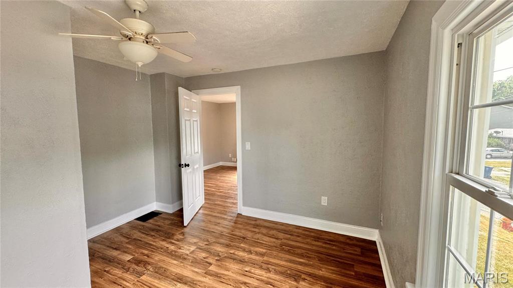524 5th Street Bethalto, IL 62010 - Photo 15 of 36