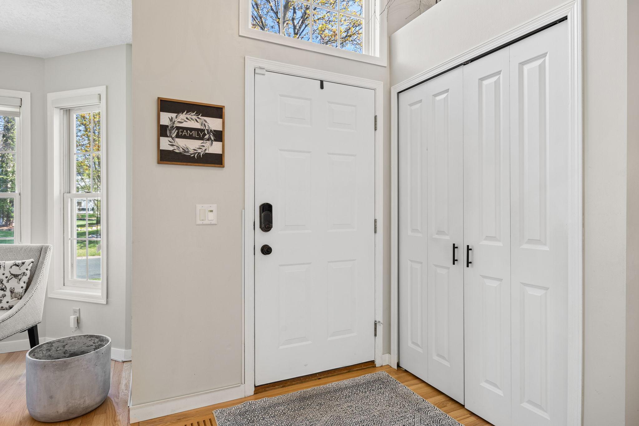 16930 Hanover Lane Eden Prairie, MN 55347 - Photo 11 of 86