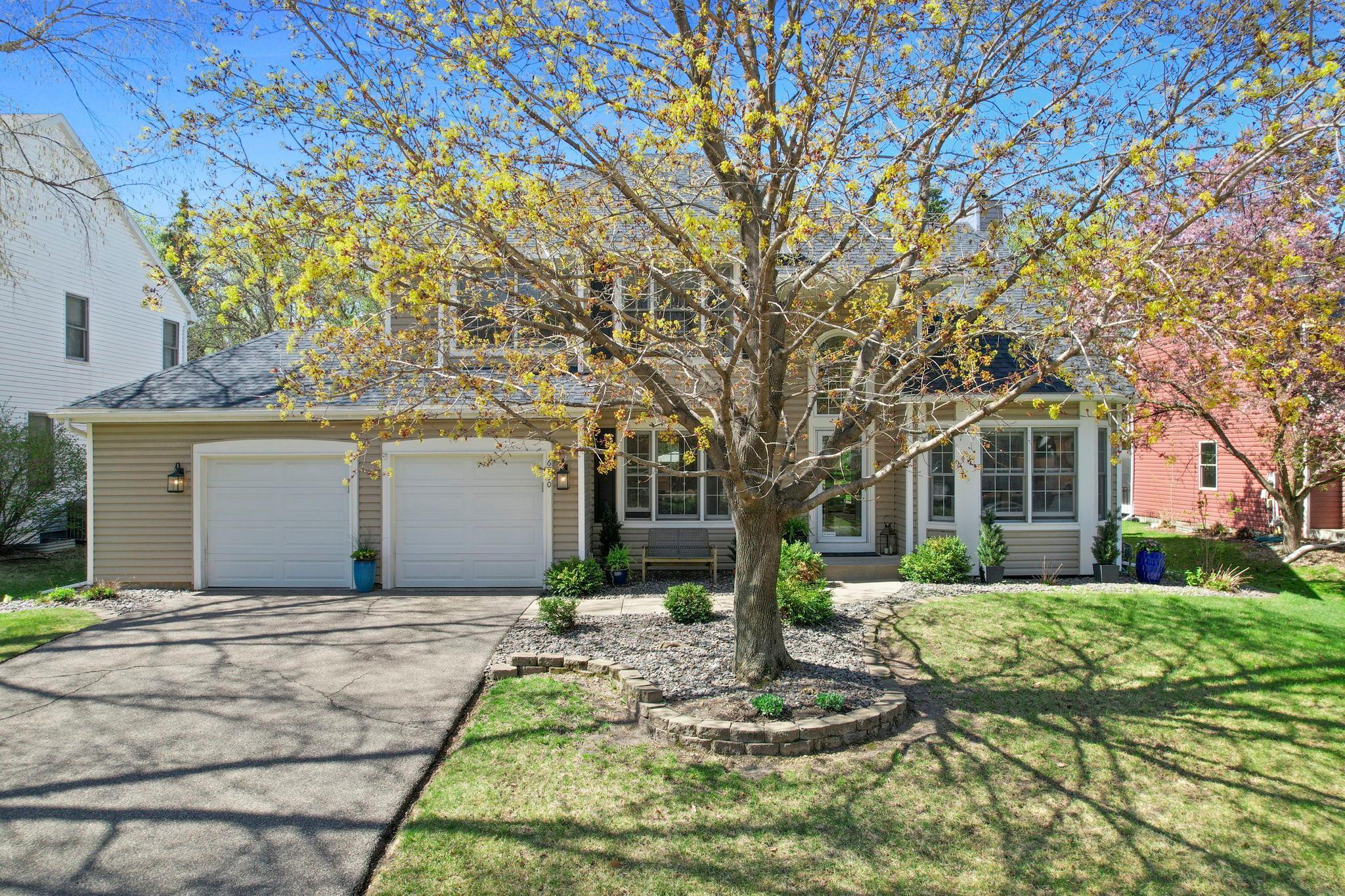 16930 Hanover Lane Eden Prairie, MN 55347 - Photo 5 of 86