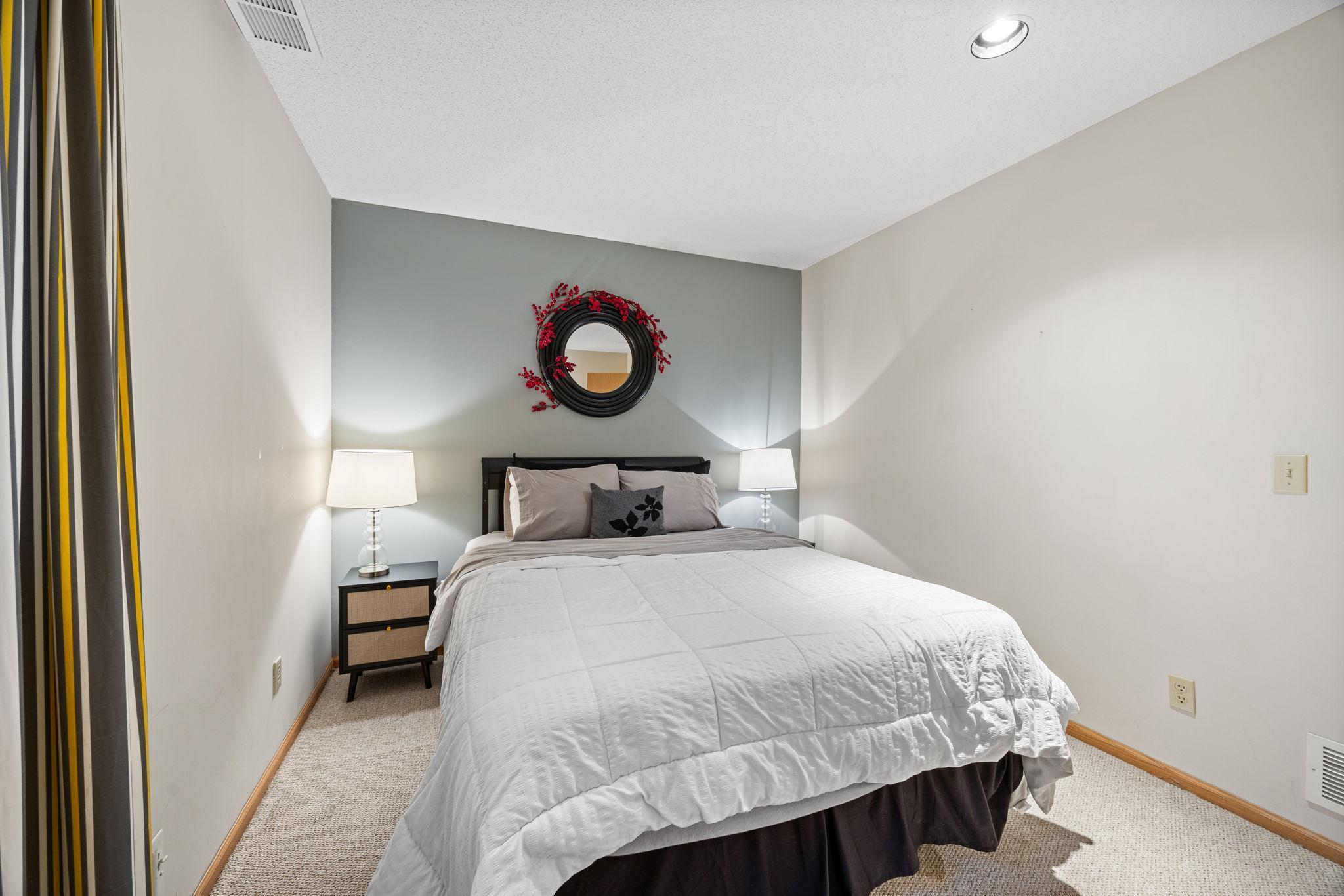 16930 Hanover Lane Eden Prairie, MN 55347 - Photo 52 of 86