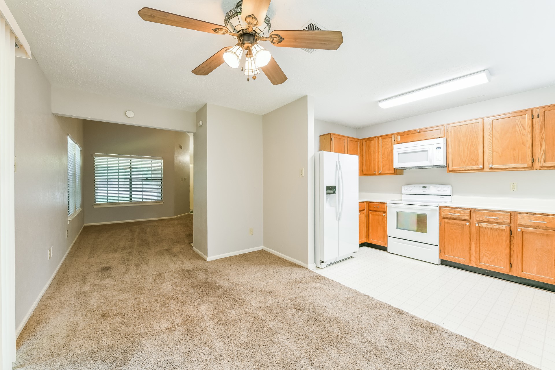 38 Camberwell Court Spring, TX 77380 - Photo 10 of 17 Gallery Image 10
