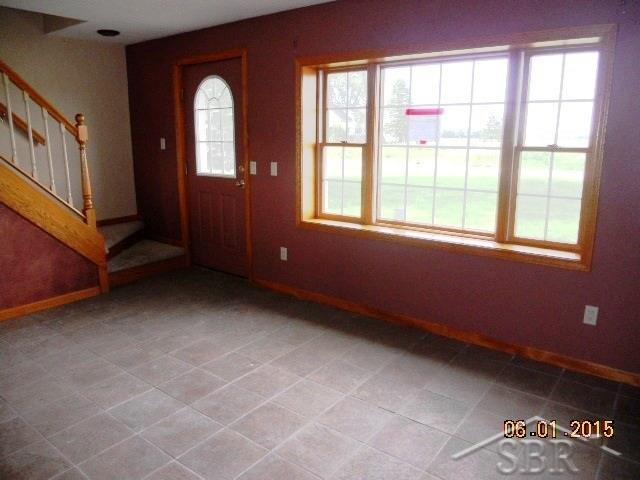 2501 West Sloan Road Burt, MI 48417 - Photo 4 of 14