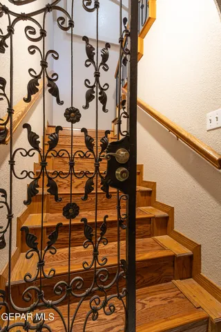 $968,000 | 18 Via Placita, El Paso, TX 79927