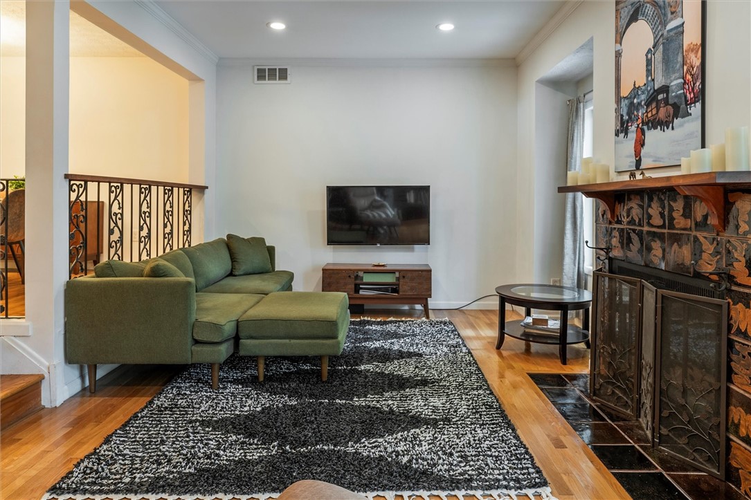 29 Menlo Place Rochester, NY 14620 - Photo 22 of 42