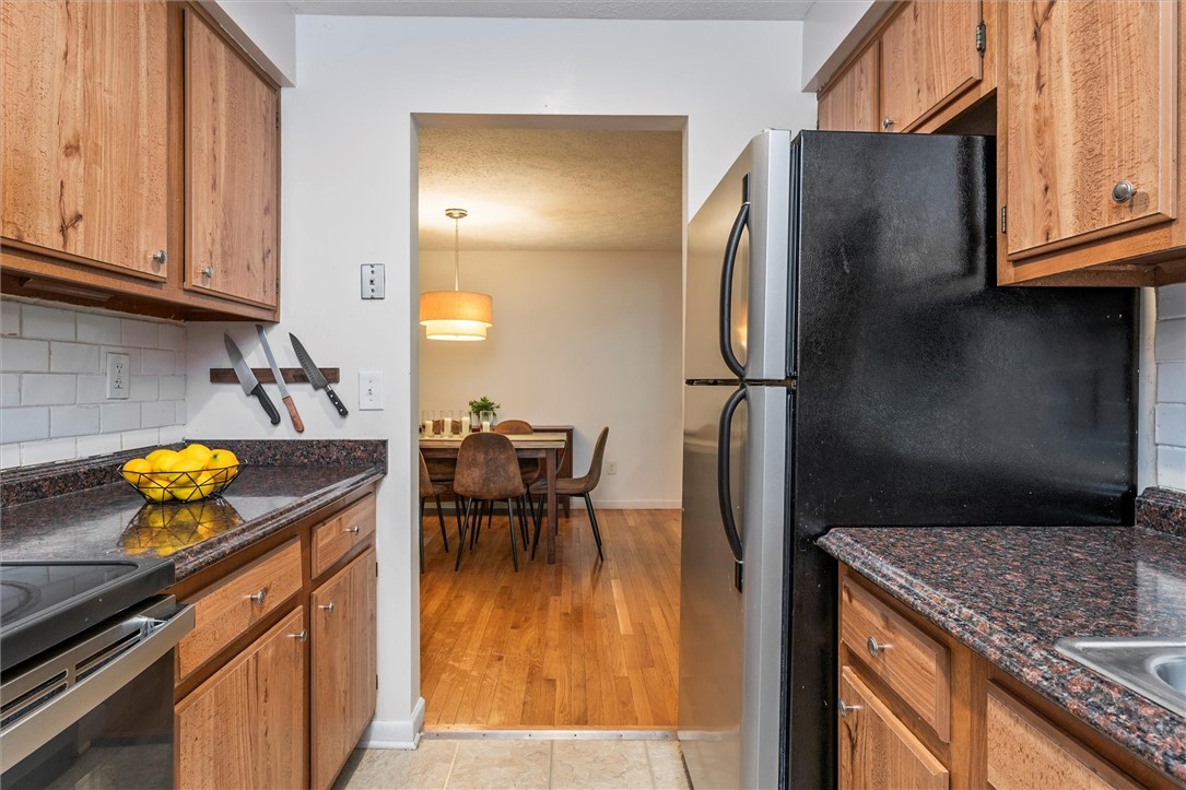 29 Menlo Place Rochester, NY 14620 - Photo 26 of 42