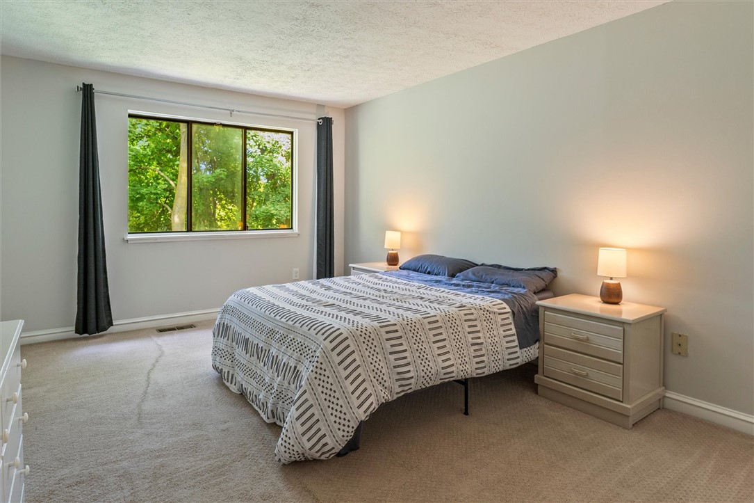 29 Menlo Place Rochester, NY 14620 - Photo 28 of 42