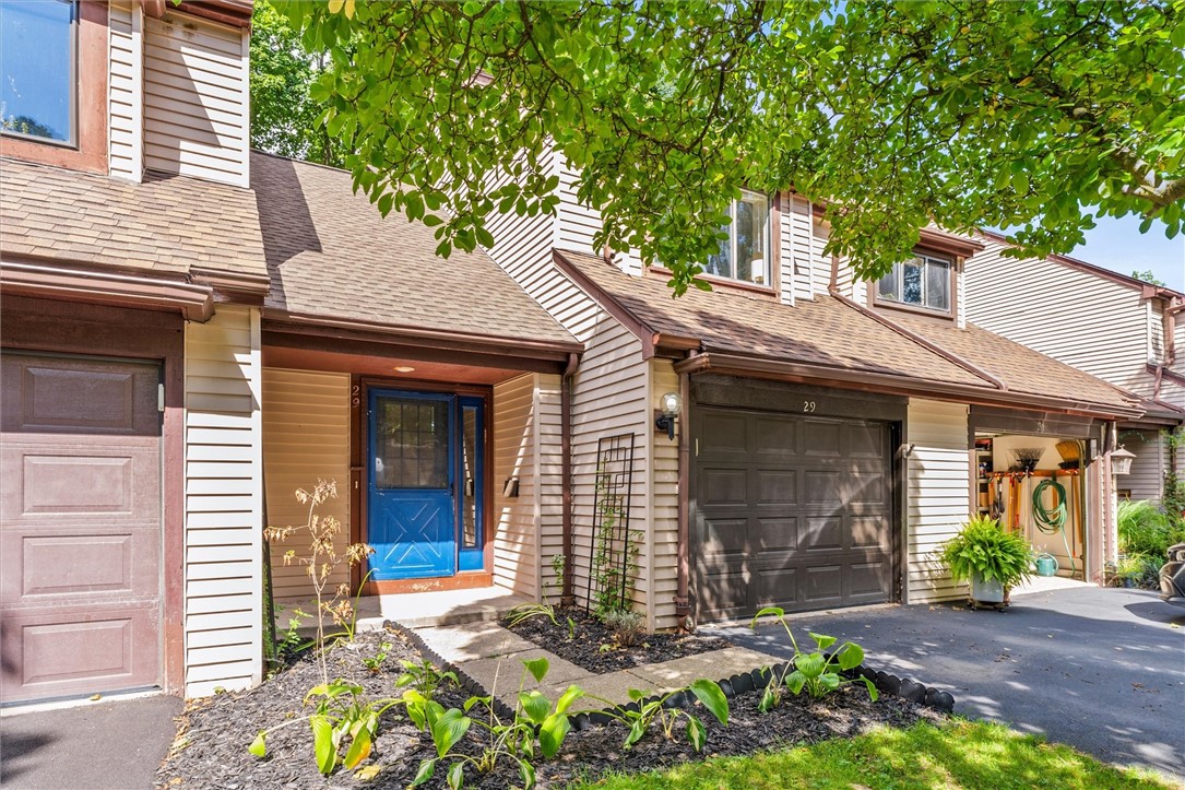 29 Menlo Place Rochester, NY 14620 - Photo 3 of 42