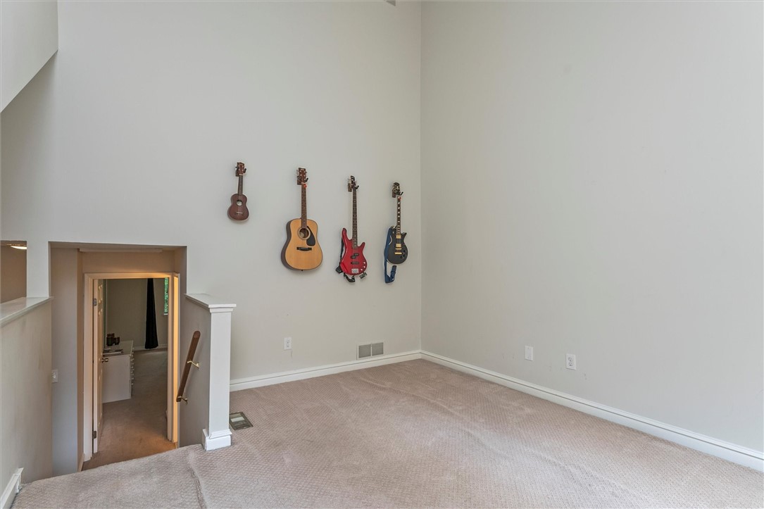 29 Menlo Place Rochester, NY 14620 - Photo 38 of 42