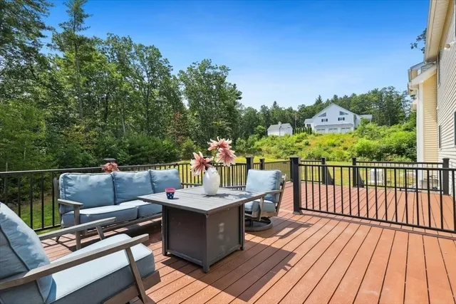 $1,299,000 | 22 Austin Lane, Hollis, NH 03049