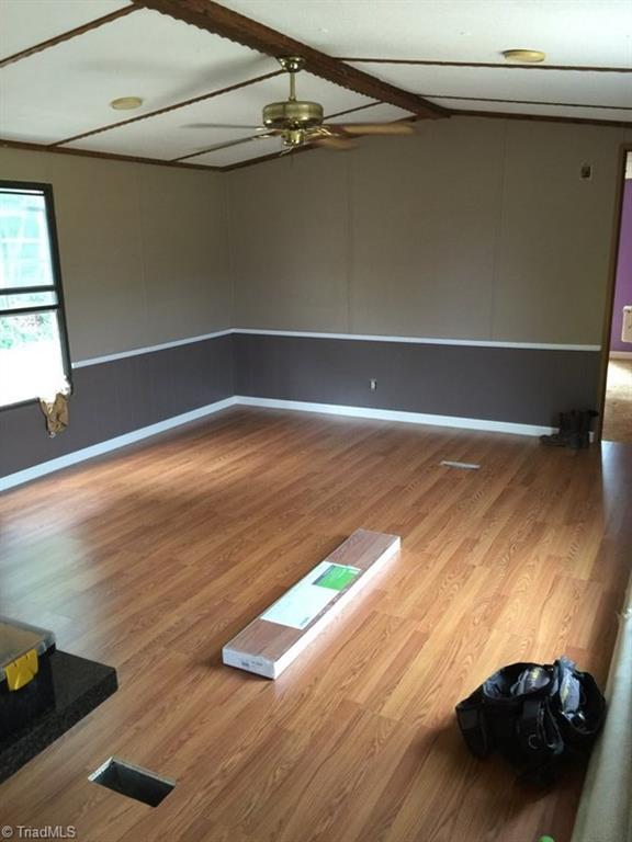2865 Red Top Road Wilkesboro, NC 28697 - Photo 4 of 6 Gallery Image 4