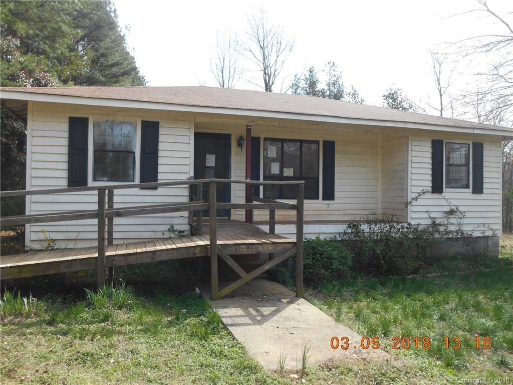 5137 Battleground Road Kings Mountain, NC 28086 - Photo 1 of 2 front view of house with a yard