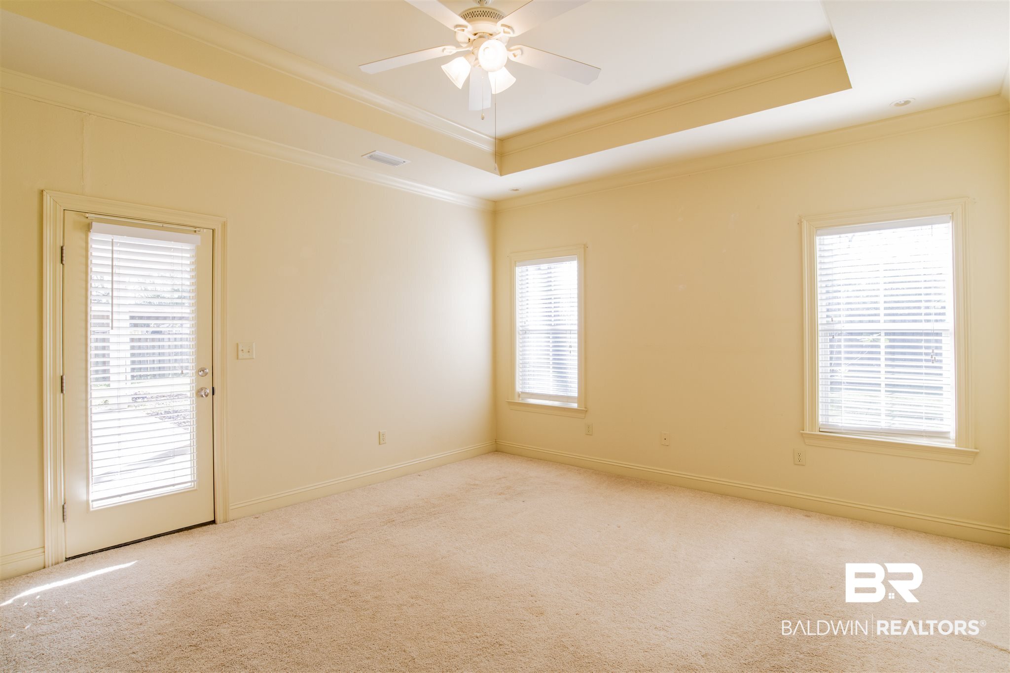 329 Pecan Ridge Boulevard Fairhope, AL 36532 - Photo 6 of 28 With access out to the covered patio