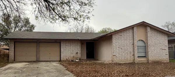 $1,600 | 10822 Green Brook Drive, San Antonio, TX 78223