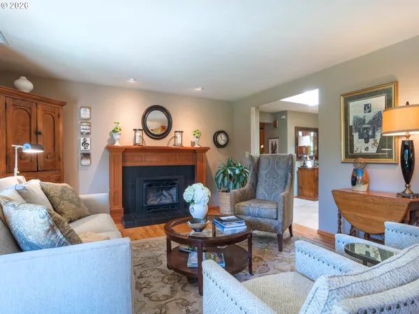 $1,130,000 | 2746 Norbert Lane, Eugene, OR 97401