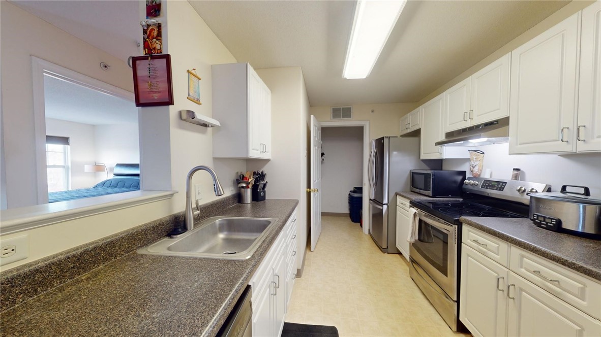 96 Mill Street, Unit 301 Woonsocket, RI 02895 - Photo 11 of 49