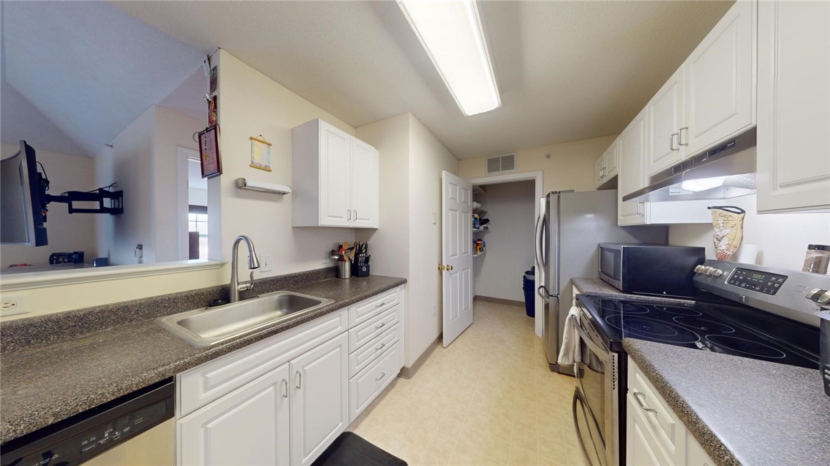 96 Mill Street, Unit 301 Woonsocket, RI 02895 - Photo 12 of 49