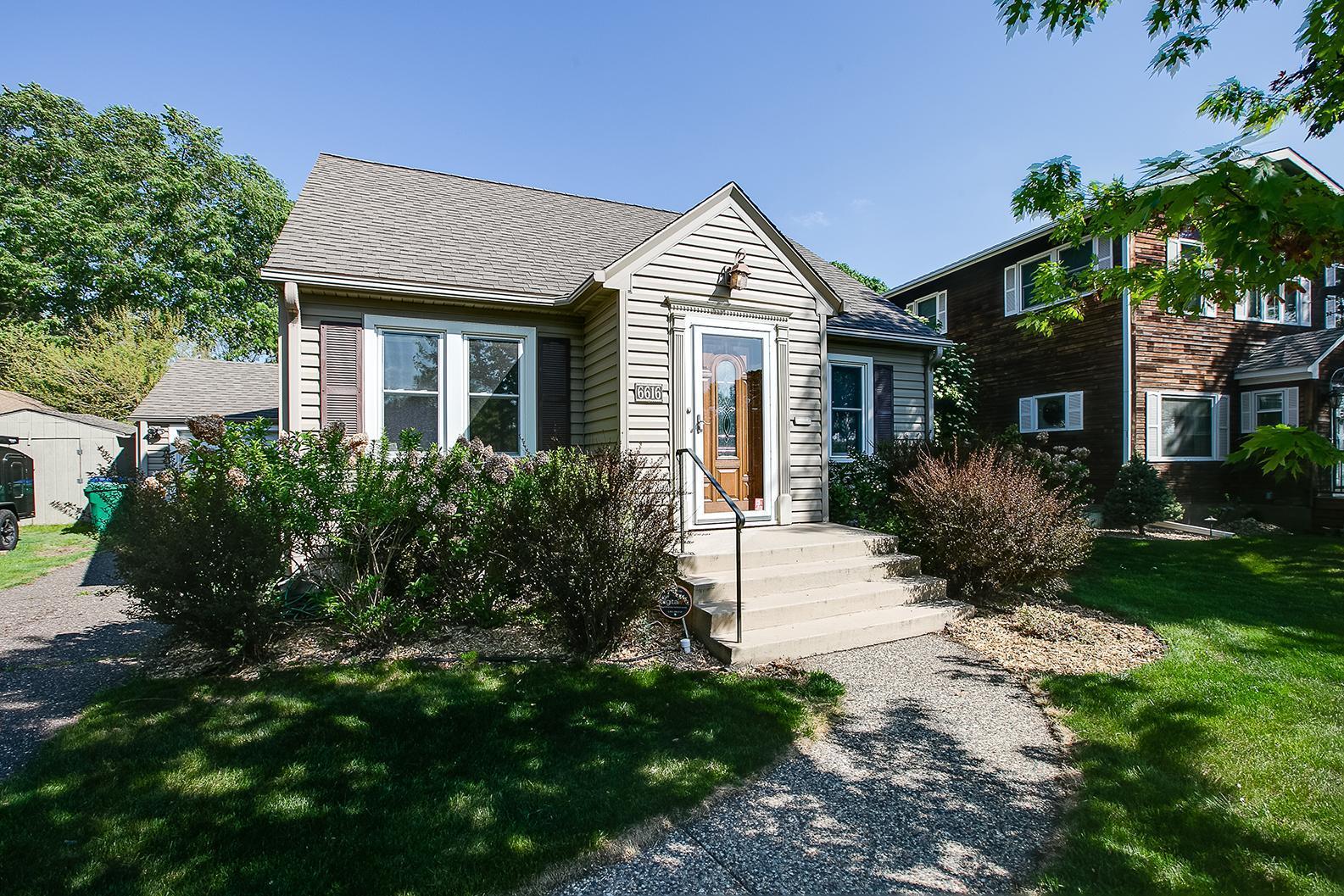 6616 Cedar Lake Road South Minneapolis, MN 55426 - Photo 2 of 28