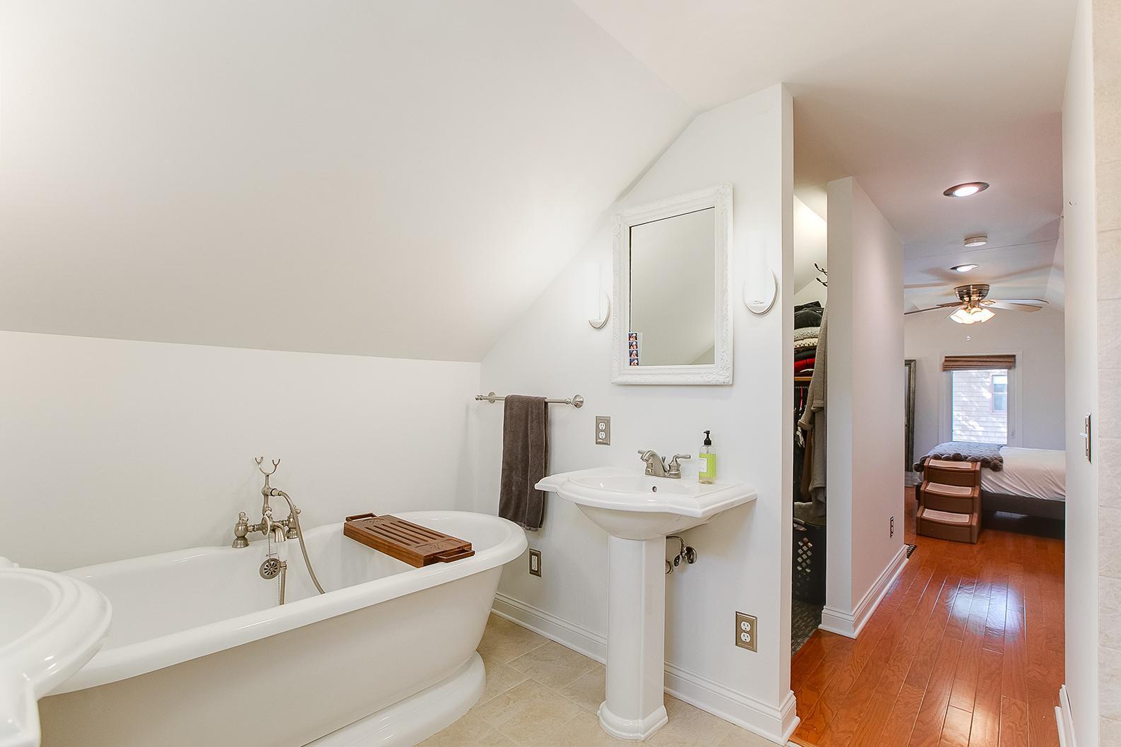 6616 Cedar Lake Road South Minneapolis, MN 55426 - Photo 23 of 28