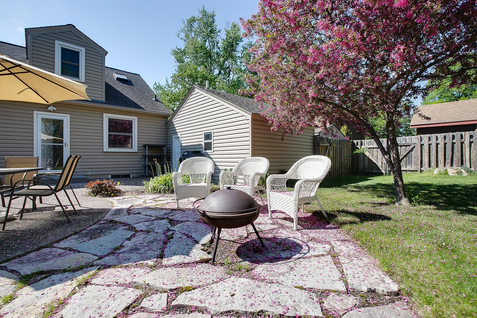 6616 Cedar Lake Road South Minneapolis, MN 55426 - Photo 27 of 28