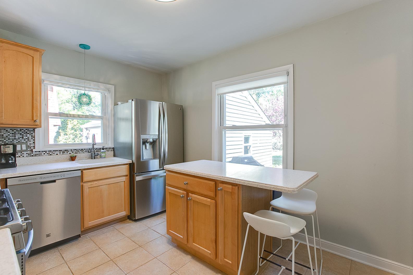 6616 Cedar Lake Road South Minneapolis, MN 55426 - Photo 9 of 28