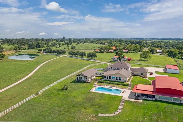$7,750,000 | 4008 Fm 979, Cameron, TX 76520
