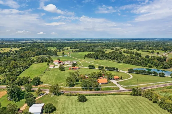 $7,750,000 | 4008 Fm 979, Cameron, TX 76520