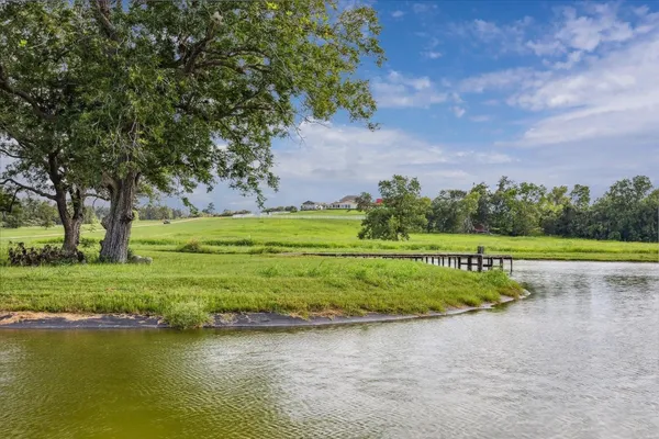 $7,750,000 | 4008 Fm 979, Cameron, TX 76520