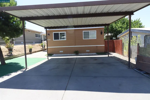 a view of outdoor space