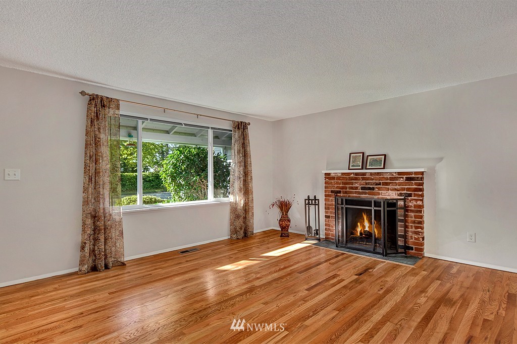 11902 Southeast 168th Street Renton, WA 98058 - Photo 2 of 15