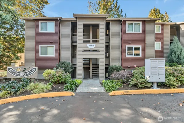 $235,000 | 15711 4th Avenue South, Unit 22, Burien, WA 98148